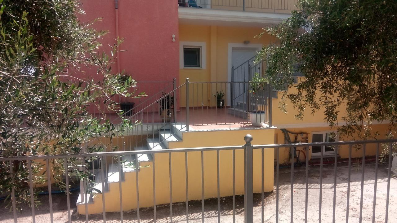 Olive Tree Apartments Parga Luaran gambar