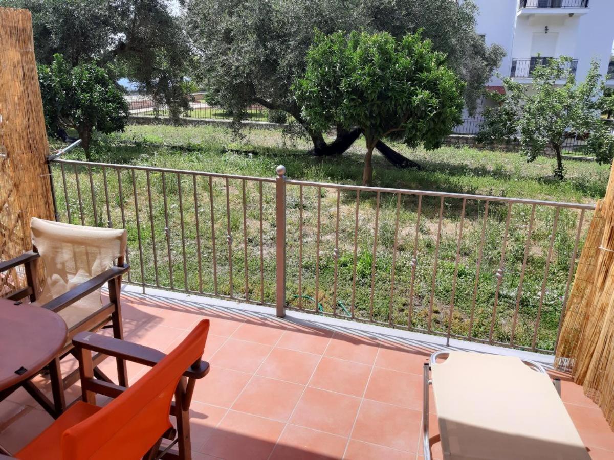 Olive Tree Apartments Parga Luaran gambar